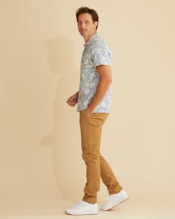 ALTERNATE VIEW OF MEN'S SHORT-SLEEVE WAYSIDE KNIT SHIRT IN SURF BLUE image number 4