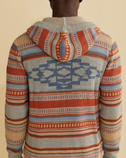 ALTERNATE VIEW OF MEN'S MEDALLION COTTON HOODIE IN HEATHER GREY STRIPE image number 2
