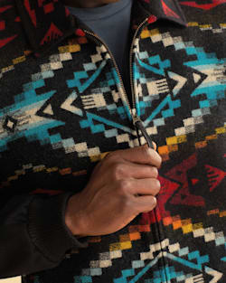 ALTERNATE VIEW OF MEN'S REDMOND WOOL COAT IN BLACK CARICO LAKE image number 4