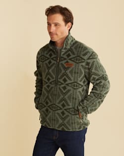 ALTERNATE VIEW OF MEN'S HALF-ZIP FLEECE JACKET IN MOSS/FOREST DIAMOND RIVER image number 4
