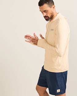 ALTERNATE VIEW OF BIG WAVE UNISEX LONG-SLEEVE RASHGUARD IN SANDSHELL/BIG WAVE image number 3