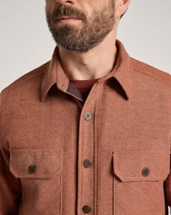 ALTERNATE VIEW OF QUILTED CPO JACKET IN RED/TAN MIX image number 4