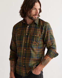 ALTERNATE VIEW OF MEN'S HARRISON MERINO SHIRT IN GREEN/GOLD PLAID image number 4