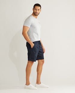 ALTERNATE VIEW OF MEN'S CRUISER SHORTS IN INDIGO HARDING image number 3
