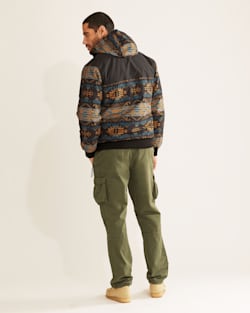 ALTERNATE VIEW OF MEN'S BOW PASS HOODED JACKET IN BLACK/BLUE JOURNEY WEST image number 3