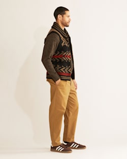 ALTERNATE VIEW OF MEN'S PEAK STRIPE LAMBSWOOL VEST IN BROWN/BLACK/RED image number 2