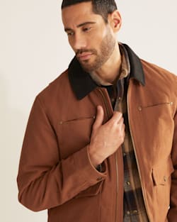 ALTERNATE VIEW OF MEN'S CARSON CITY CANVAS BARN COAT IN WHISKEY image number 5