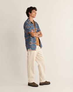 ALTERNATE VIEW OF MEN'S SHORT-SLEEVE GATEWAY COTTON SHIRT IN BLUE RANCHO ARROYO image number 2