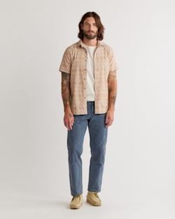 ALTERNATE VIEW OF MEN'S SHORT-SLEEVE DEACON CHAMBRAY SHIRT IN BROWN image number 4