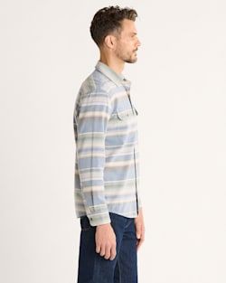 ALTERNATE VIEW OF MEN'S STRIPED BEACH SHACK COTTON SHIRT IN NAVY STRIPE image number 3
