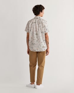 ALTERNATE VIEW OF MEN'S SHORT-SLEEVE SHORELINE SHIRT IN TAN ROUTE 101 image number 3