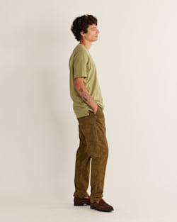 ALTERNATE VIEW OF MEN'S SHORT-SLEEVE DESCHUTES POCKET TEE IN MOSS GREEN image number 2