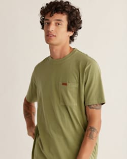 ALTERNATE VIEW OF MEN'S SHORT-SLEEVE DESCHUTES POCKET TEE IN MOSS GREEN image number 4