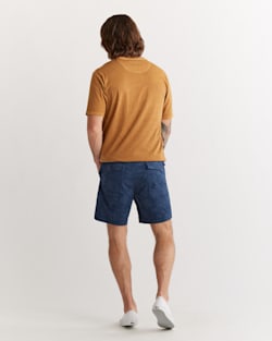 ALTERNATE VIEW OF MEN'S CRUISER SHORTS IN INDIGO CHIEF JOSEPH image number 4