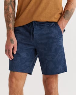 ALTERNATE VIEW OF MEN'S CRUISER SHORTS IN INDIGO CHIEF JOSEPH image number 5