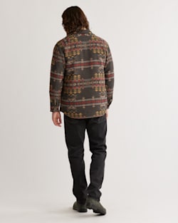 ALTERNATE VIEW OF MEN'S DOUBLESOFT SHERPA-LINED SHIRT JACKET IN GREY HIGHLAND PEAK image number 3