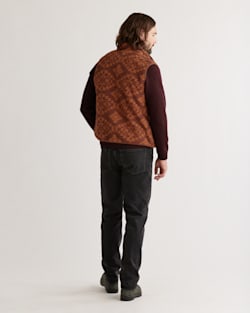 ALTERNATE VIEW OF UNISEX FLEECE VEST IN MOCHA SACRED STAR image number 5