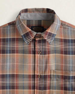 ALTERNATE VIEW OF MEN'S PLAID MERINO LODGE SHIRT IN NAVY/TAN PLAID image number 2