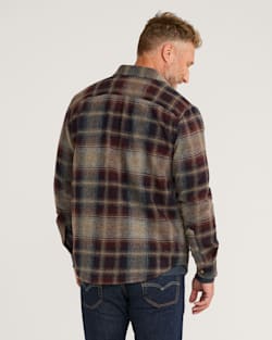ALTERNATE VIEW OF MEN'S PLAID FOREST SHIRT JACKET IN MAROON/NAVY image number 3
