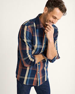 MEN'S PLAID ARCADIA FLANNEL SHIRT IN NAVY MULTI PLAID image number 1