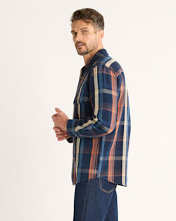ALTERNATE VIEW OF MEN'S PLAID ARCADIA FLANNEL SHIRT IN NAVY MULTI PLAID image number 3