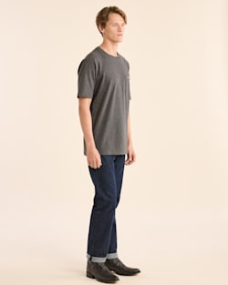 ALTERNATE VIEW OF MEN'S SHORT-SLEEVE DESCHUTES POCKET TEE IN DARK GREY HEATHER image number 2