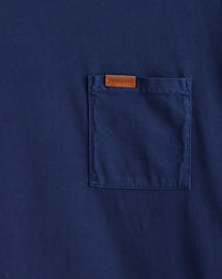 ALTERNATE VIEW OF MEN'S SHORT-SLEEVE DESCHUTES POCKET TEE IN NAVY image number 2