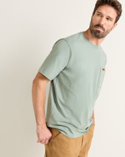 ALTERNATE VIEW OF MEN'S SHORT-SLEEVE DESCHUTES POCKET TEE IN SAGE GREEN image number 3