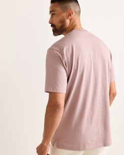 ALTERNATE VIEW OF MEN'S SHORT-SLEEVE DESCHUTES POCKET TEE IN LIGHT PURPLE image number 2