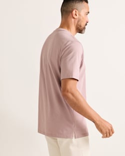 ALTERNATE VIEW OF MEN'S SHORT-SLEEVE DESCHUTES POCKET TEE IN LIGHT PURPLE image number 3