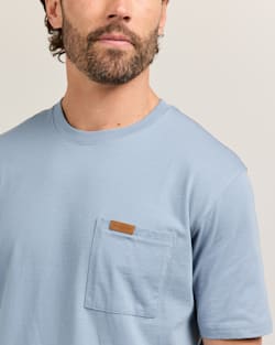 ALTERNATE VIEW OF MEN'S SHORT-SLEEVE DESCHUTES POCKET TEE IN STEEL BLUE image number 4