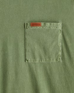 ALTERNATE VIEW OF MEN'S LONG-SLEEVE DESCHUTES POCKET TEE IN FERN GREEN image number 2
