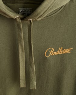 ALTERNATE VIEW OF MEN'S SOLSTICE CANYON GRAPHIC HOODIE IN MILITARY GREEN/MULTI image number 4