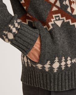 ALTERNATE VIEW OF MEN'S FOUR CORNERS LAMBSWOOL CARDIGAN IN CHARCOAL image number 4