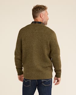 ALTERNATE VIEW OF MEN'S SHETLAND COLLECTION CARDIGAN IN MOSS HEATHER image number 3