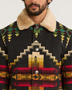 ALTERNATE VIEW OF MEN'S BROWNSVILLE SHEARLING COLLAR COAT IN OXFORD FOUR CORNERS image number 4