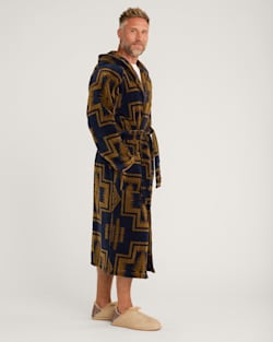 ALTERNATE VIEW OF UNISEX HARDING COTTON TERRY VELOUR ROBE IN NAVY/BRONZE image number 3