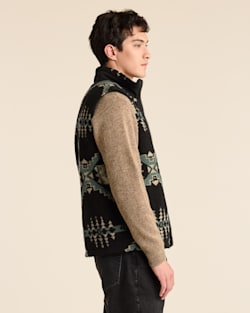 ALTERNATE VIEW OF MEN'S RIDGELINE BERBER FLEECE VEST IN HUNTER/BLACK FOUR CORNERS image number 2