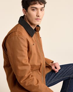 ALTERNATE VIEW OF MEN'S CARSON CITY CANVAS BARN COAT IN WHISKEY image number 4