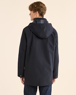 ALTERNATE VIEW OF MEN'S OAK HARBOR RAIN JACKET IN MIDNIGHT image number 3