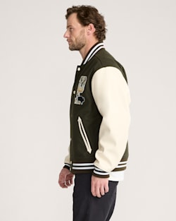 ALTERNATE VIEW OF MEN'S PENDLETON UK WOOL/LEATHER VARSITY JACKET IN DARK OLIVE image number 3