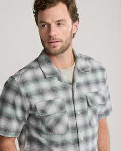 ALTERNATE VIEW OF MEN'S SHORT-SLEEVE PLAID COTTON BOARD SHIRT IN CHARCOAL/GREY PLAID image number 4