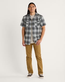 ALTERNATE VIEW OF MEN'S SHORT-SLEEVE PLAID BOARD SHIRT IN OXFORD MIX/GREEN OMBRE image number 4