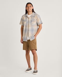 ALTERNATE VIEW OF MEN'S SHORT-SLEEVE PLAID BOARD SHIRT IN TAN/GREY MIX OMBRE image number 4