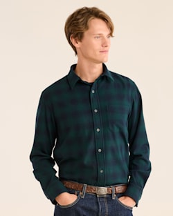 MEN'S PLAID MERINO LODGE SHIRT IN GREEN/NAVY image number 1