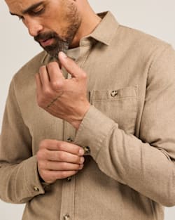 ALTERNATE VIEW OF MEN'S FREMONT COTTON FLANNEL SHIRT IN TAN DONEGAL HEATHER image number 6