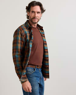 MEN'S PLAID COTTON FREMONT FLANNEL SHIRT IN SEA BLUE/BROWN image number 1