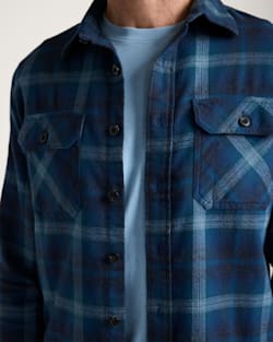 ALTERNATE VIEW OF MEN'S PLAID BURNSIDE COTTON FLANNEL SHIRT IN DENIM PLAID image number 4