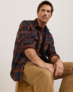 ALTERNATE VIEW OF MEN'S PLAID BURNSIDE COTTON FLANNEL SHIRT IN NAVY/BROWN PLAID image number 6