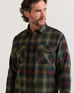 ALTERNATE VIEW OF MEN'S PLAID BURNSIDE COTTON FLANNEL SHIRT IN GREEN MULTI PLAID image number 4